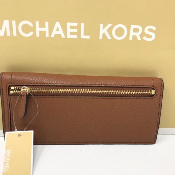 ➕ michael Kors hayes flat Jet set wallet luggage - Picture 2 of 6